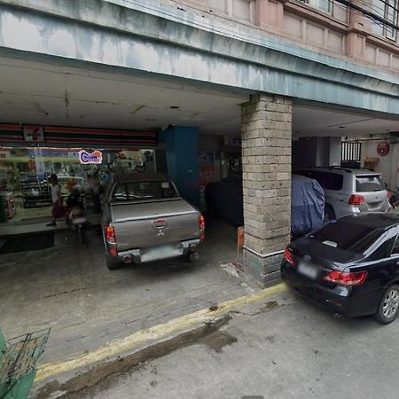 8Hostel Manila Exterior foto