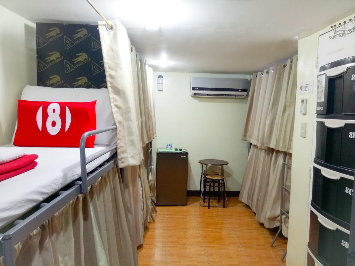 8Hostel Manila Exterior foto